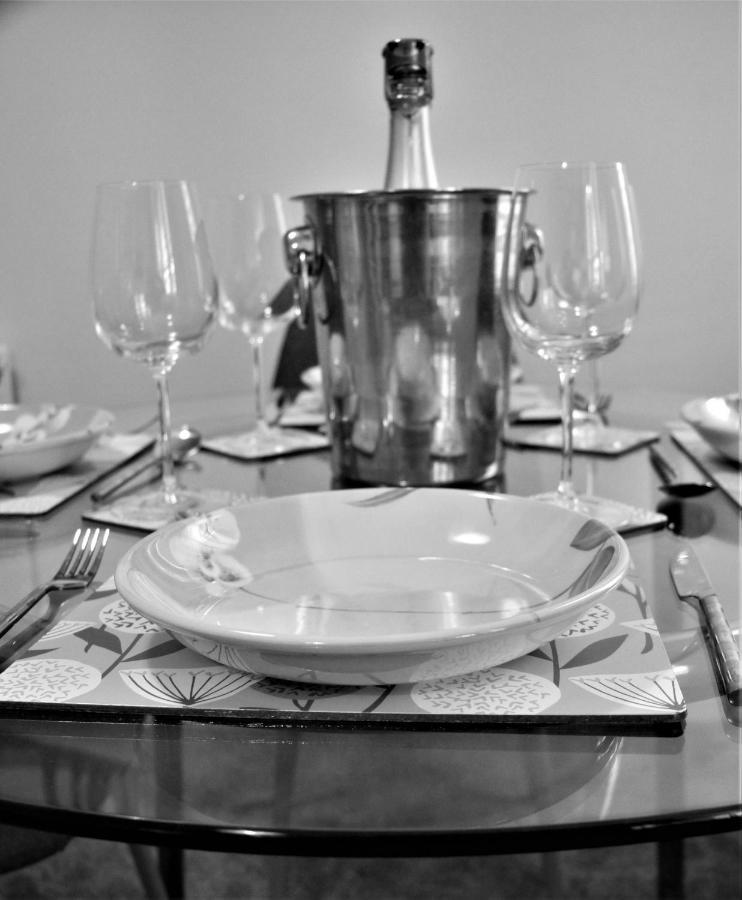 The Alvaros Apartment Southend-on-Sea Exteriér fotografie
